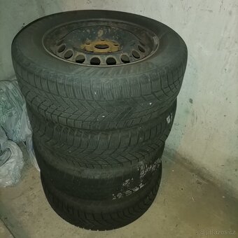 Kola se zimníma pneu na Volkswagen golf variant 5 - 6