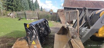 Traktorbagr MECALAC +přední lžíce - 6