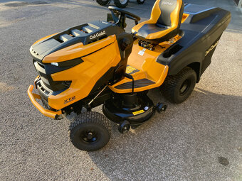 Zahradní traktor Cub Cadet XT 2 QR 106 - 6