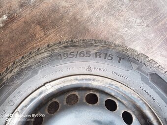 Zimní pneumatiky 195/65 R15 na disku VW 5x100. - 6