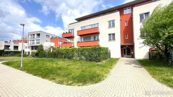 Prodeji bytu, 2+KK, OV, 90 m2, s vířivkou a zahradou 50 m2, - 6