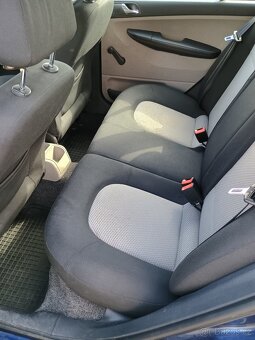 Škoda Fabia Combi 1.4 16V 55kw, klima, centrál ,tažné, ABS - 6