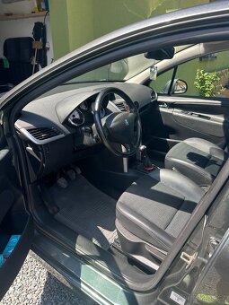 Peugeot 207 - 6