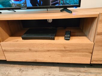 Tv stolek - 6
