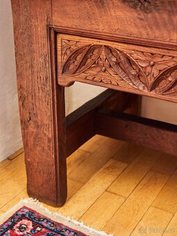 Neogotická dubová komoda z masivního dubu - 6