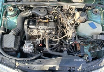 VW passat variant B4 1,8 GL - 6