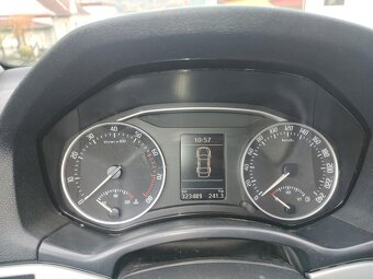 Škoda Octavia 1.4 TSI - 6