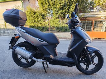 Kymco skútr - 6