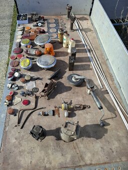 veteráni díly úklid garáže - 6