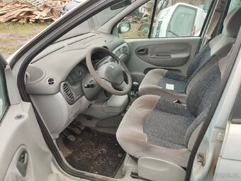 Renault Scénic 1.8 - 6