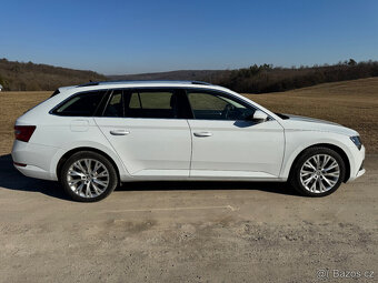 SUPERB iV 1.4TSI 115kW HYBRID STYLE+ ACC NAVI LED ČR DPH - 6