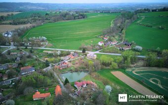 Stavební pozemek 4 012 m2 u lesa s výhledem a povolením na d - 6