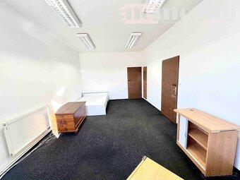 Exkluzivně nabízíme k pronájmu kanceláře, 174 m2 - Hradec Kr - 6