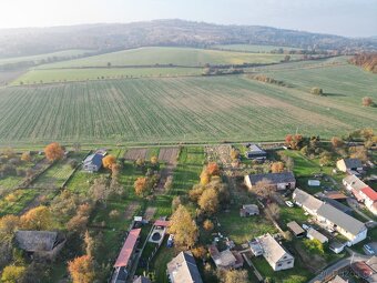 Nová Hradečná - stavební pozemek 2612 m2 - 6