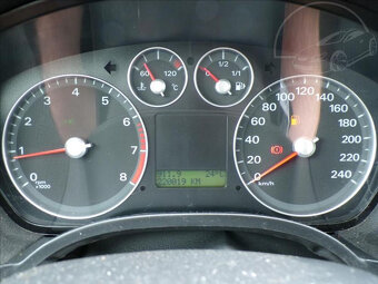 Ford Focus 1,6 i16V GHIA,KLIMA-HNED ODJÍŽDÍTE - 6