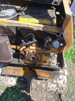 Vibrační válec Rammax - 6