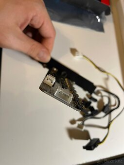 🟣 AKASA Vegas RGB XL / AK-RLD-03 – 8kanálový RGB řadič – ja - 6