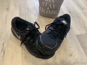 Chlapecké tenisky Nike černé vel. 40, 25 cm - 6