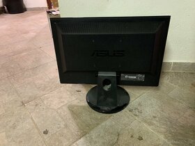 Monitory ASUS + počítače - 6
