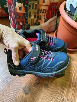 Nové Hi-Tec Blackout low, velikost 33 - 6