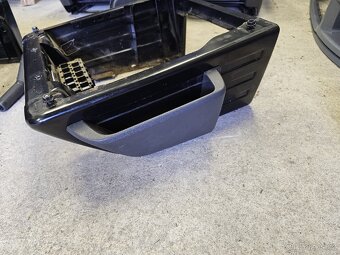 Konzole podstavec sedačky VW T5 T5.1 T6 - 6