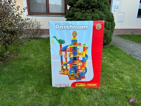 WADER Park Tower / parkovací dům / garáž, se 7 patry a auty - 6
