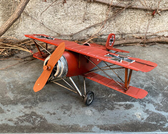 Plechový model stíhacího letounu Red Baron - kovová replika - 6
