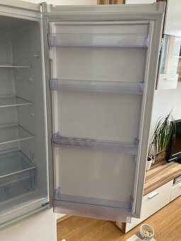 Prodám lednici Beko - 6