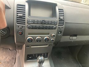 NISSAN PATHFINDER 2.5dci 7 míst - 6