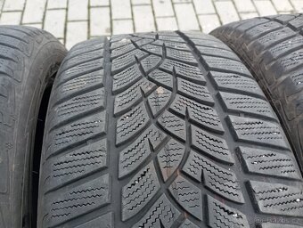 215/50/17 zimní pneumatiky Goodyear - 6