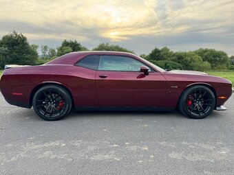 Dodge Challenger R/T 5.7 HEMI V8 – Last Call Edition -8/2024 - 6