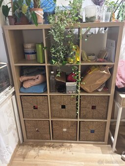 Pracovni stul se supliky a zidle - 6