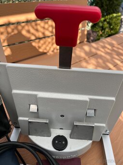 Profi defibrilátor/monitor Corpuls 3 - 6