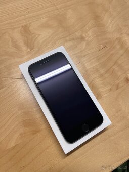 iPhone SE 2020 64GB,pěkný stav - 6