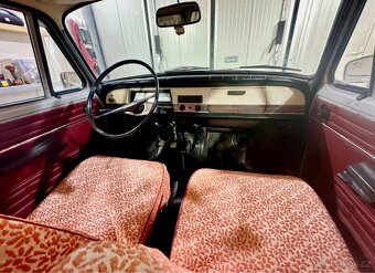 Škoda 100 prvomodel - 6