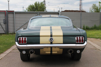 1965 Ford Mustang Fastback 289 V8 - 6