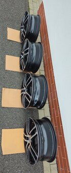 Prodám, Alu kola 17" Dezent TZ, 5x112 - - 6