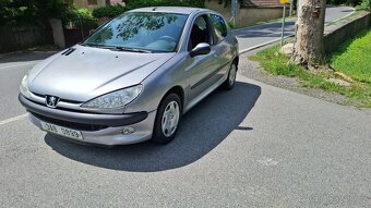 Prodám Peugeot 206 1.1 Style - 6