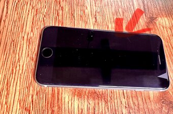 iPhone 6S 128 GB stříbrný, včetně dvou obalů - 6