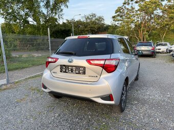 TOYOTA YARIS Y20 1.5i HYBRID AUTOMAT - 6