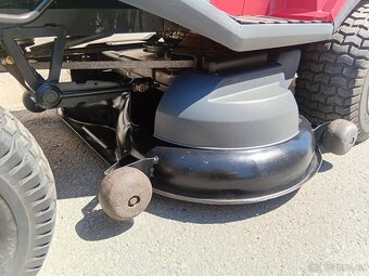 Prodám  zahradní traktor Castelgarden 17.5 Hp TX102 HYDRO - 6