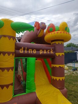 Skakaci Hrad DINO WORLD - 6