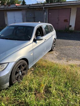 BMW E90 330xd - 6