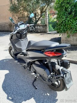Piaggio Beverly 300i HPE, 2023, 6000km, TOP stav - 6