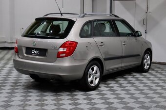 Škoda Fabia 2 Combi 1.4i 16v 63kW Style Edition REZERVOVÁNO - 6