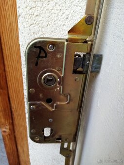 Zámek bezpečnostní - 6