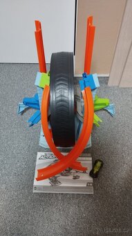Hot Wheels Dráha Kdo s koho - 6