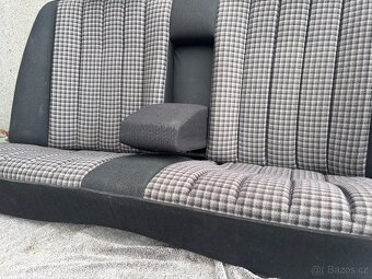 Mercedes 190 w201 Sportline interiér - 6