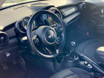 MINI COOPER 1.5i 100 kW (136 koní) - F56 - 6