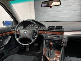 BMW e39 540i 210kW - Automat - 6